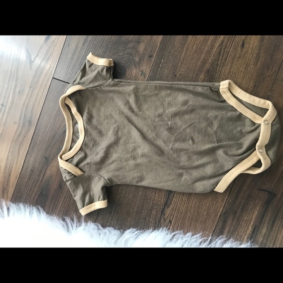 Short sleeve bodysuit - Picture 3 of 4